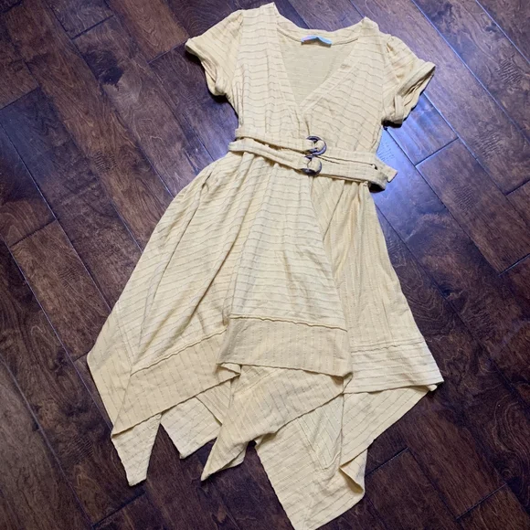 Free People Yellow Freesia Midi Handkerchief Dress Size Large‎